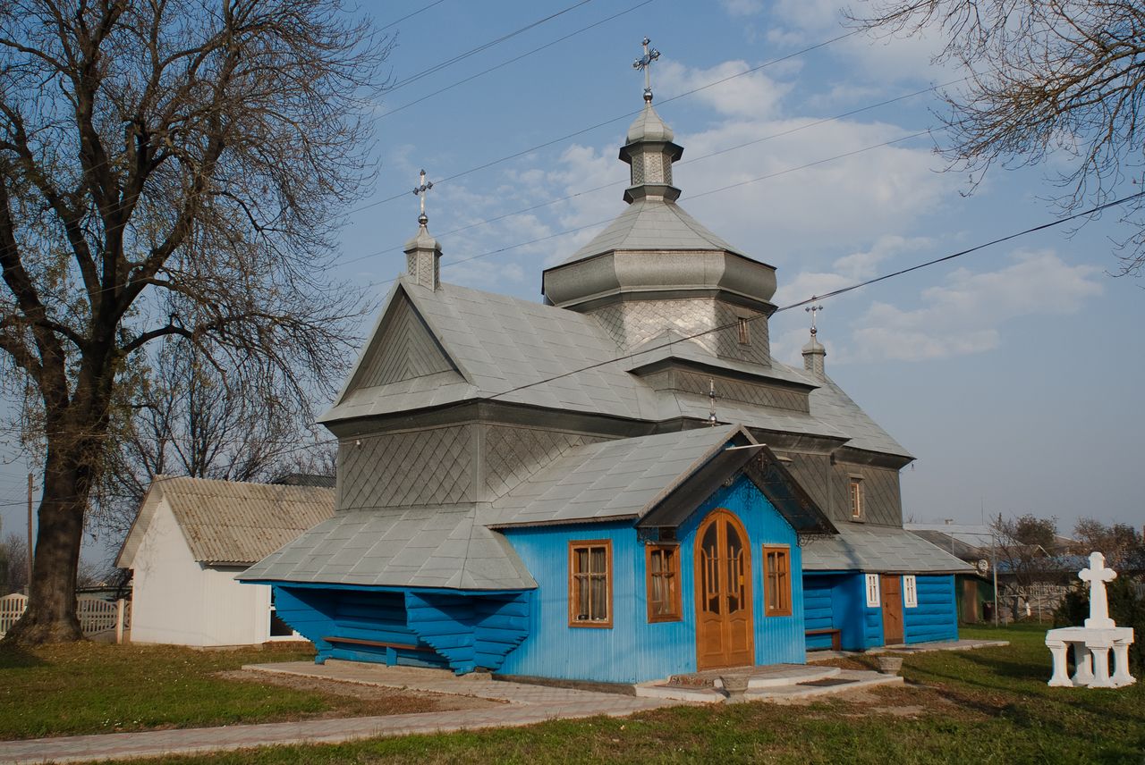 Успенська церква з дзвіницею
